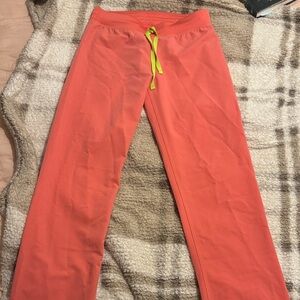 Pink figs Livingston style size small